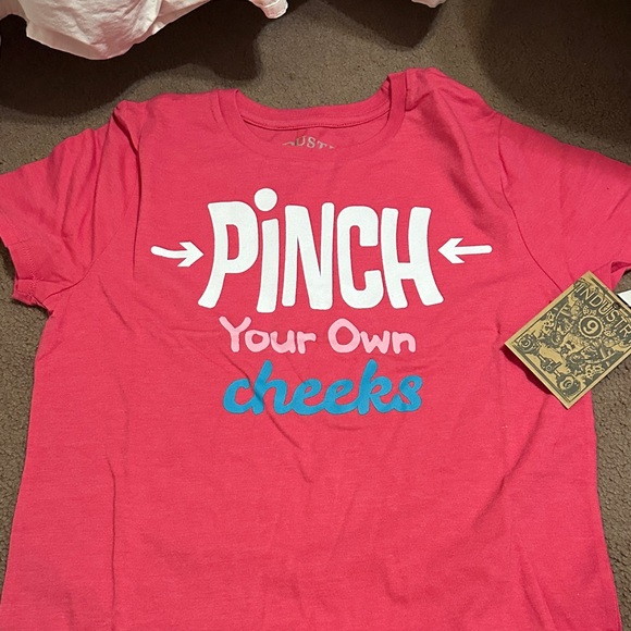 Pink Graphic woman’s T-Shirt - Picture 4 of 4